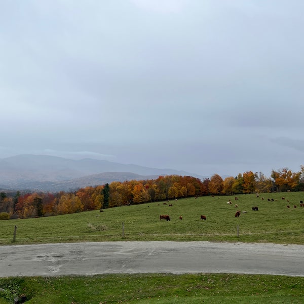 Photo taken at Trapp Family Lodge by Jason D. on 10/17/2022