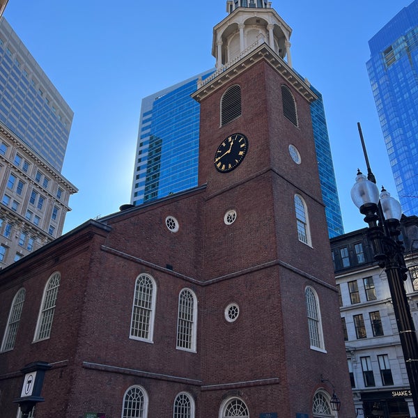 Foto tirada no(a) Old South Meeting House por Jason D. em 10/22/2022