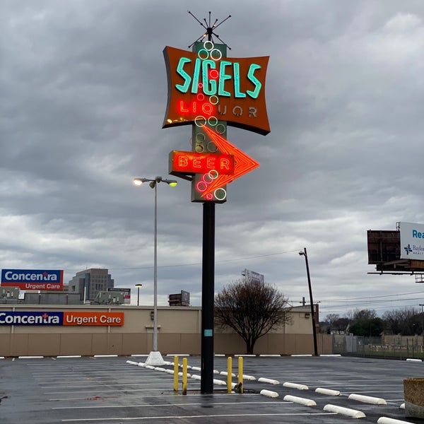Sigel's Liquor Store in Dallas