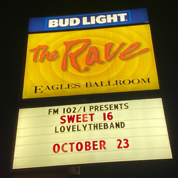 Foto tomada en The Rave / Eagles Club  por John S. el 10/24/2022