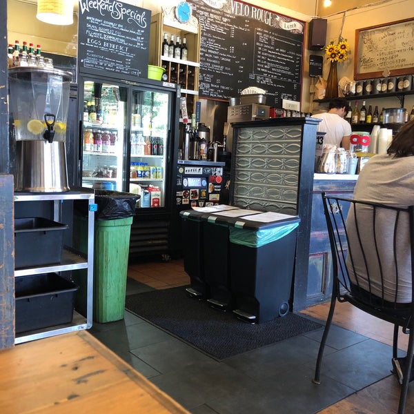 8/22/2019 tarihinde Sam W.ziyaretçi tarafından Velo Rouge Cafe'de çekilen fotoğraf