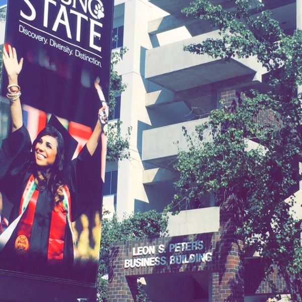 Foto tomada en California State University, Fresno  por Aziz F. el 9/12/2016