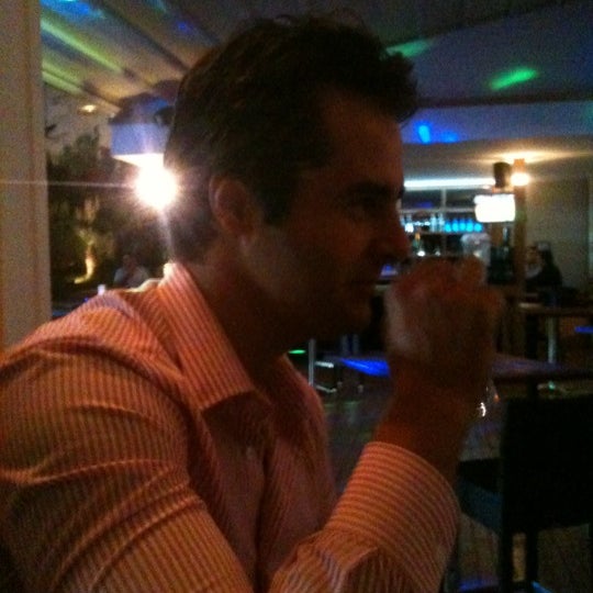 9/21/2012에 Emre Y.님이 COLORS - Eat, Drink, Party - (Hillside City Club)에서 찍은 사진