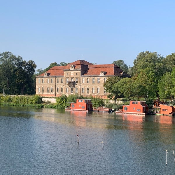 Foto diambil di Schloss Plaue oleh Michael pada 9/11/2019