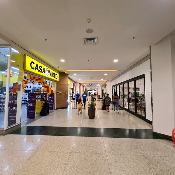 Das Foto wurde bei Plaza Shopping von Wellington M. am 3/21/2021 aufgenommen