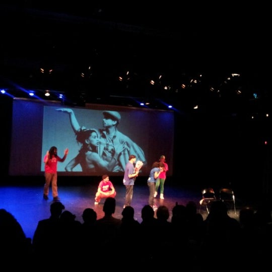 Foto diambil di Pregones Theater oleh Arnaldo J. L. pada 2/15/2013