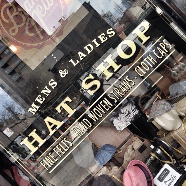 Das Foto wurde bei Goorin Bros. Hat Shop - Williamsburg von diogo p. am 4/12/2014 aufgenommen