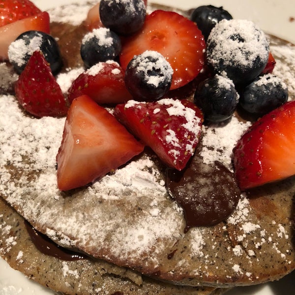 The buckwheat pancakes are a great alternative for gluten free diets.