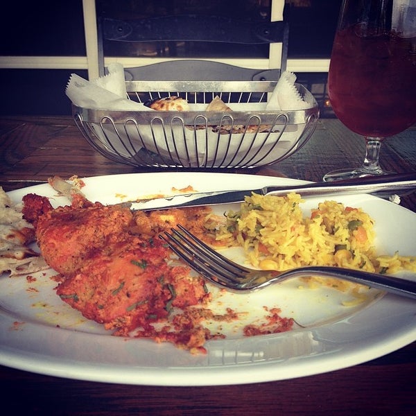 4/11/2014 tarihinde Jana A.ziyaretçi tarafından Mantra Indian Cuisine &amp; Bar'de çekilen fotoğraf