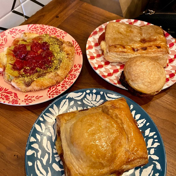 Azucar Bakery in Ocean Beach
