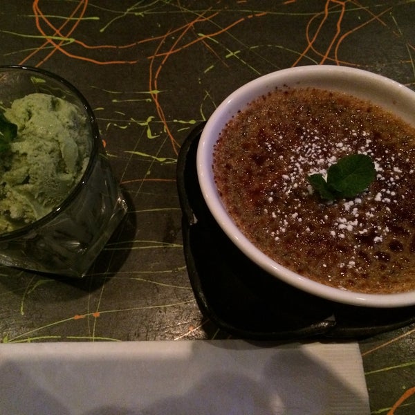 Das Foto wurde bei Nana Restaurant &amp; Bar von Yulia am 3/18/2015 aufgenommen