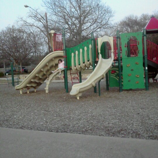 Photos at Merriman Park Estates Park Park