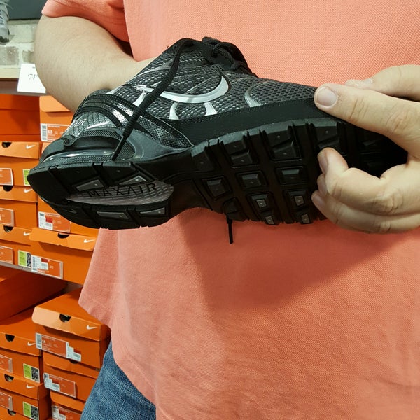 Famous footwear franklin mills deals