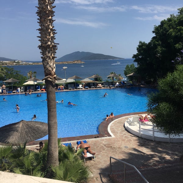 Photo taken at Isis Hotel &amp; Spa by hasan ö. on 6/10/2019