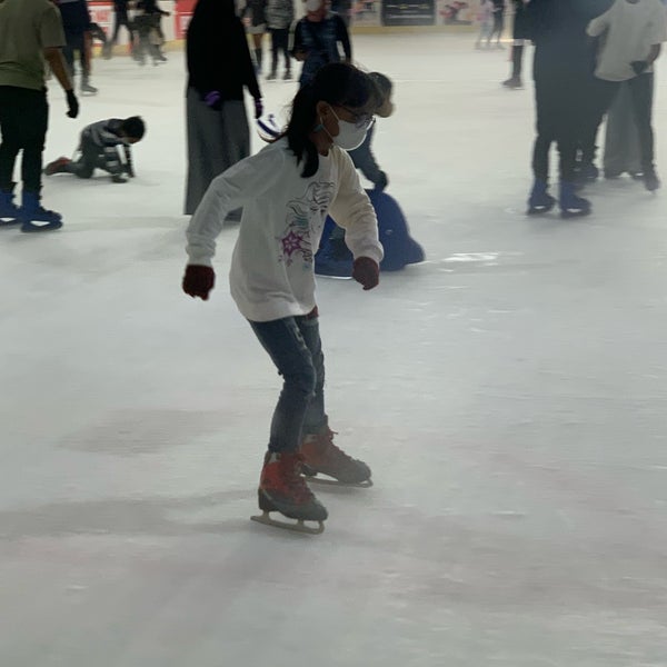 Photo taken at BX Rink by Rachmat Hariadi W. on 1/6/2023