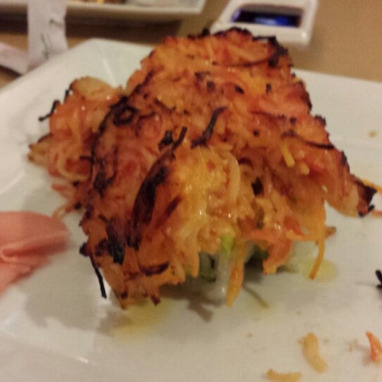 Foto scattata a Sushi Cafe &amp; Shilla Korean Restaurant da Cesar B. il 12/21/2013