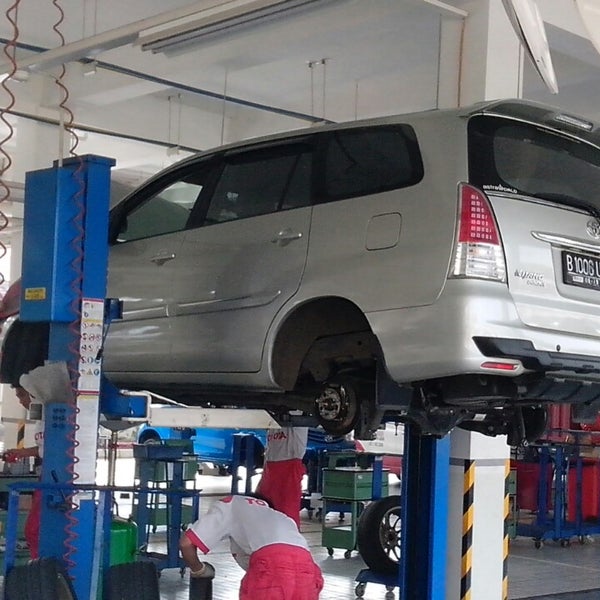 Photos At Pt Astra International Tbk Auto 2000 Kelapa