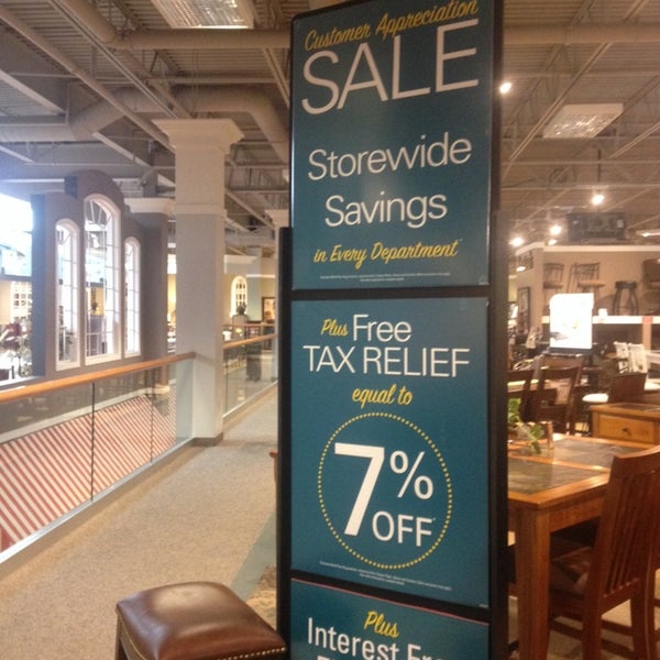 HOM Furniture Plymouth Wayzata Plymouth, MN