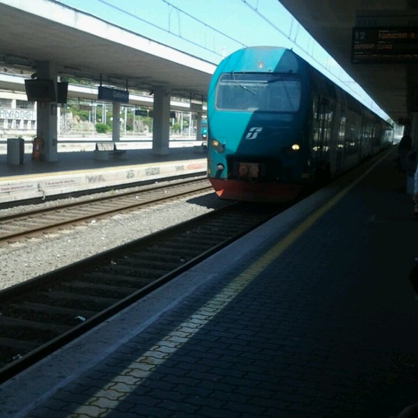 Treno Roma OstienseFiumicino Aeroporto Train Treno Roma OstienseFiumicino Aeroporto Train