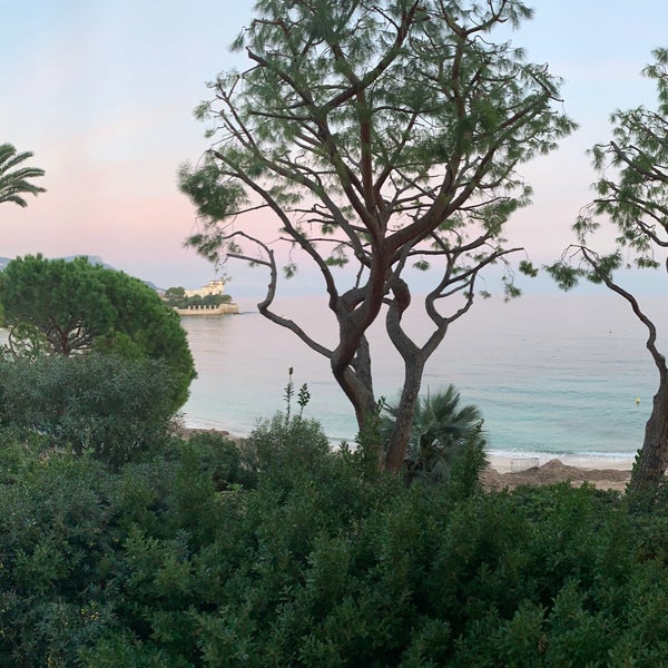 11/13/2018 tarihinde Jace C.ziyaretçi tarafından Hotel Royal-Riviera'de çekilen fotoğraf