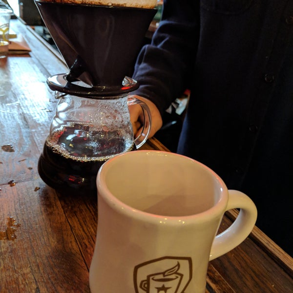 Foto scattata a Dark Matter Coffee (Star Lounge Coffee Bar) da Jace C. il 2/5/2018