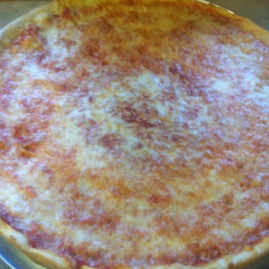 Foto tomada en Crustini Pizza  por Donna T. el 11/10/2012