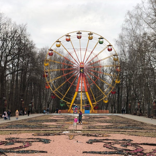 Парк толстого в химках
