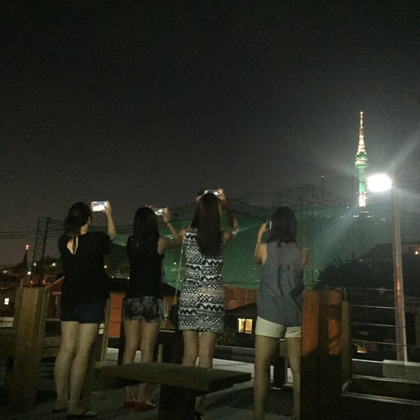 Foto tirada no(a) HIDEOUT SEOUL por A. L. em 8/22/2015