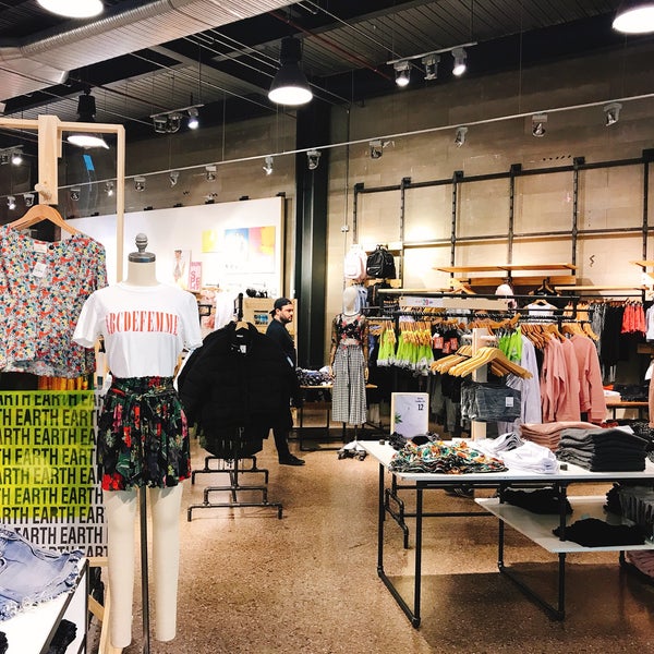 Urban Outfitters - Stratford, Greater London