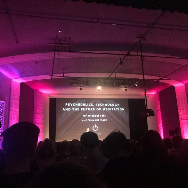 Photo prise au Gray Area Art &amp; Technology Theater par Laura M. le10/25/2018