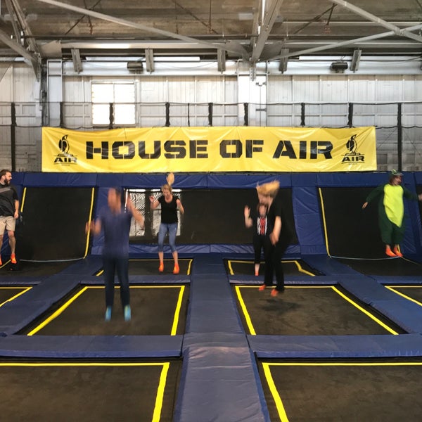 Photo taken at House of Air by Laura M. on 9/14/2017