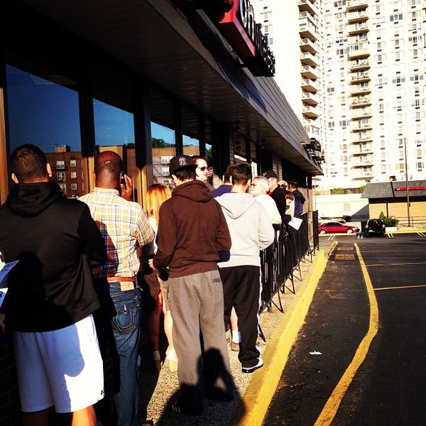 Verizon (Now Closed) Fort Lee, NJ