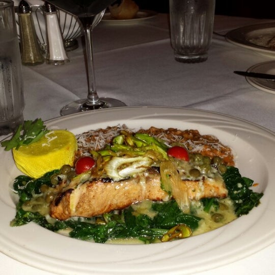 Johnny's Italian Ristorante - 4245 W 4th St