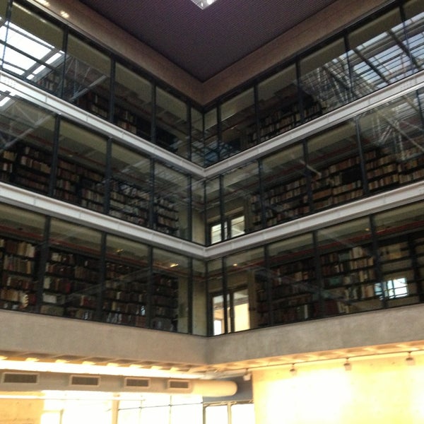 Biblioteca Brasiliana Guita e José Mindlin Cidade Universitária R