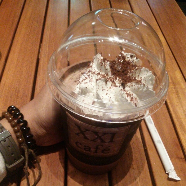 XXI Garden Cafe - 60 tips
