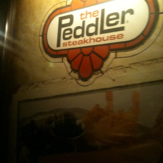 Foto tirada no(a) The Peddler Steakhouse por Amy G. em 10/27/2012