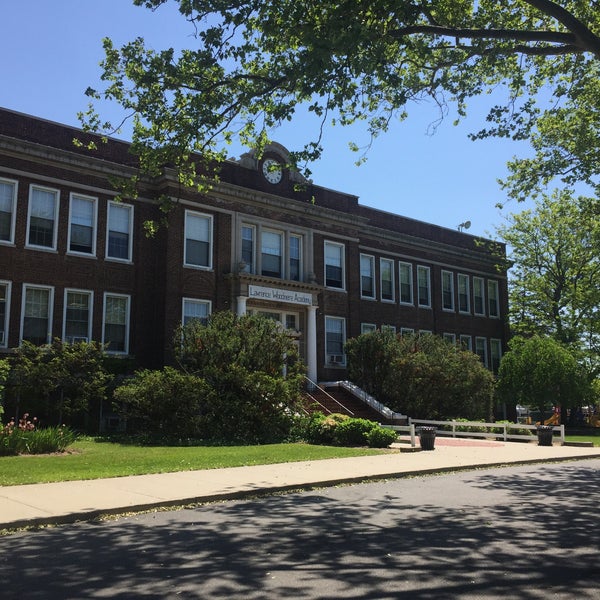 lawrence woodmere academy reviews