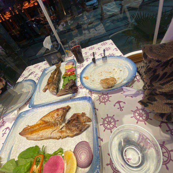 Foto tirada no(a) Poyraz Capari Restaurant por Kavin🐝 em 11/26/2023