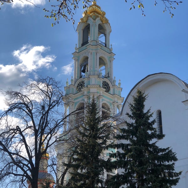 Колокольня Троице Сергиева монастыря