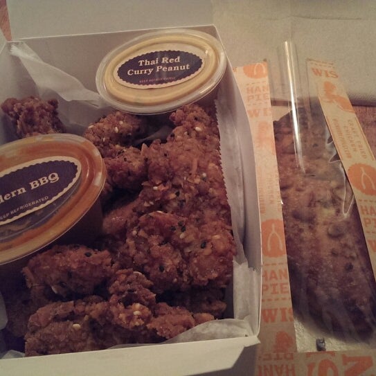 10/30/2013にSteven C.がWishbone Craft Fried Chickenで撮った写真