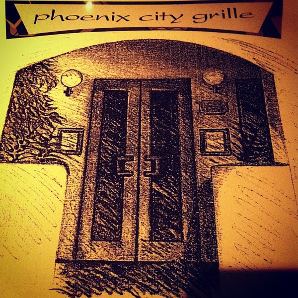 Foto tirada no(a) Phoenix City Grille por Sammy C. em 11/4/2012