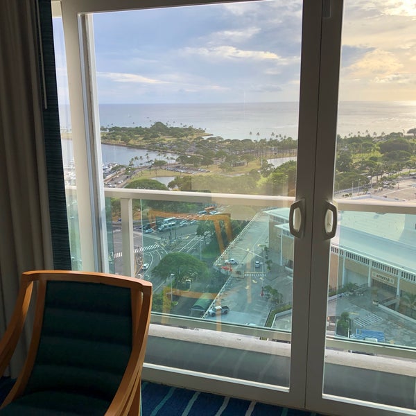 Das Foto wurde bei Ala Moana Hotel von Tommy am 9/13/2019 aufgenommen