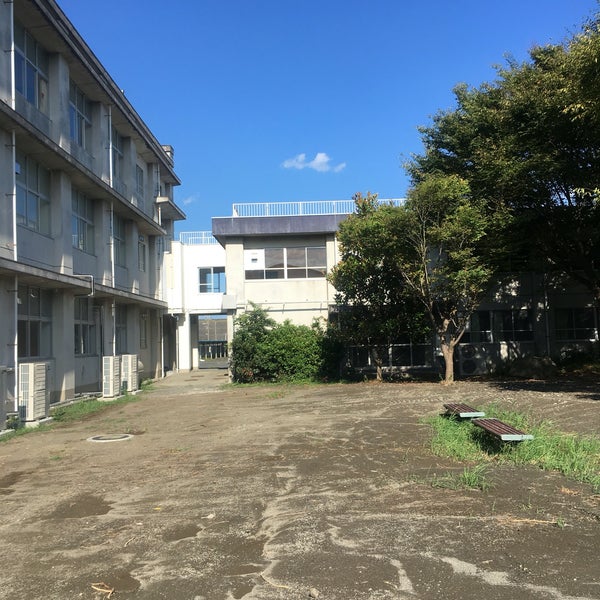 Photos At 静岡県立庵原高等学校 Now Closed High School In 静岡市