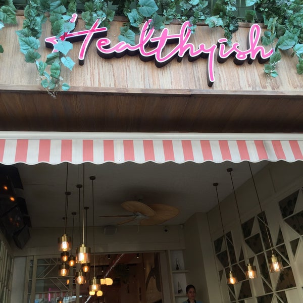 Foto tirada no(a) Healthyish Cafe por Sevgi A. em 11/24/2019