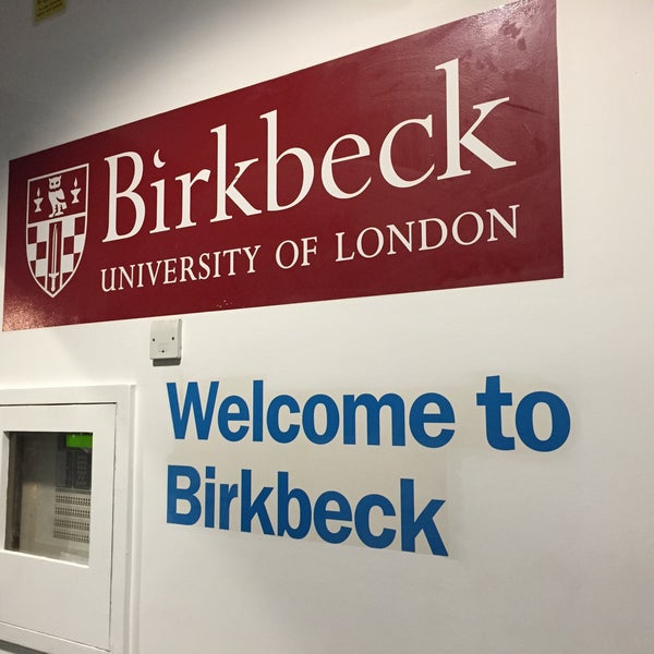 Photo taken at Birkbeck, University of London by 😎 Mariann F. on 1/29/2015