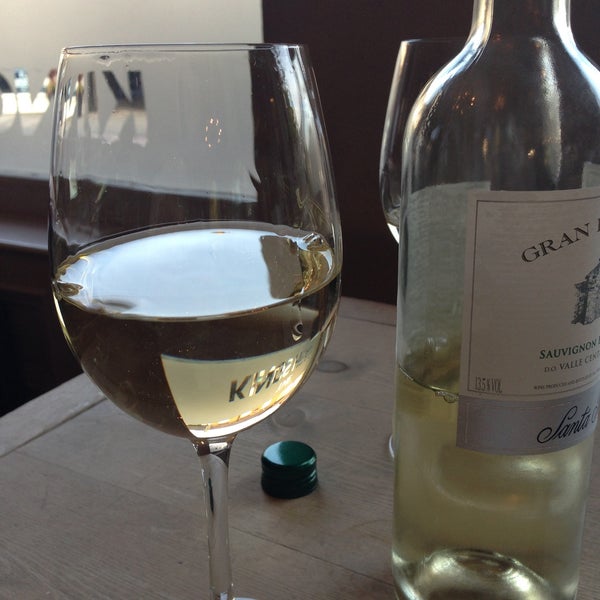 The King's Head Bar in Winchmore Hill