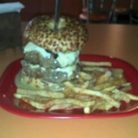 Photo taken at The Burger Laboratory by Alfredo Y. on 12/14/2012
