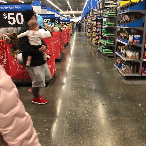 Walmart 255 Cochran St