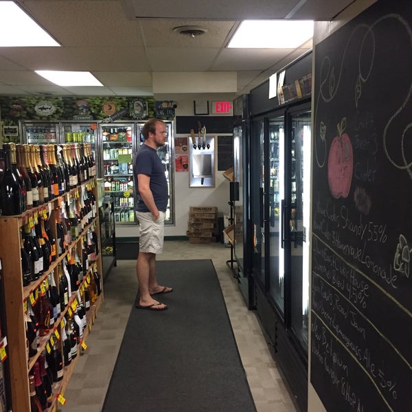 Yankee Wine & Spirits Downtown Montpelier 3 tips