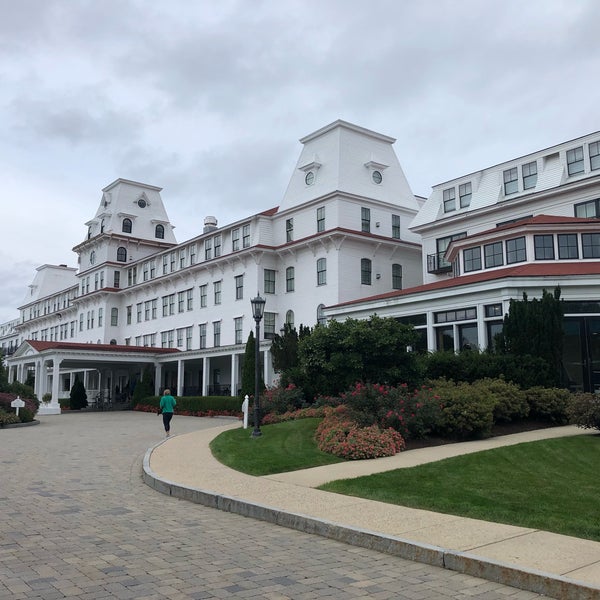 Photo taken at Wentworth by the Sea, A Marriott Hotel &amp; Spa by Bob N. on 9/25/2018
